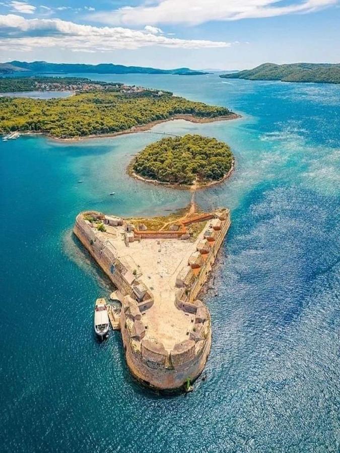 Apartman Luka Jadrtovac Exteriér fotografie