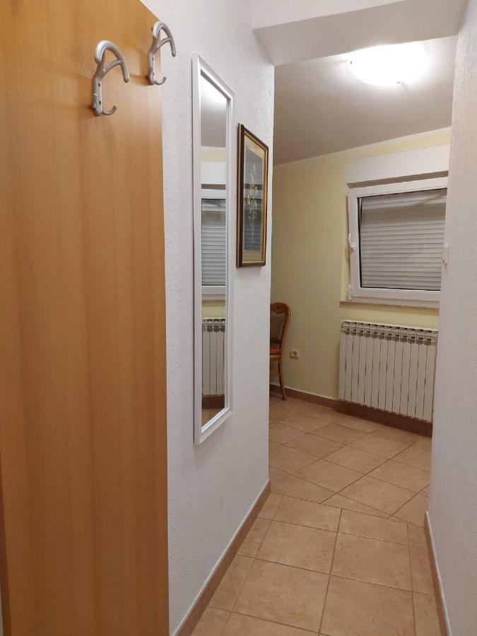 Apartman Luka Jadrtovac Exteriér fotografie