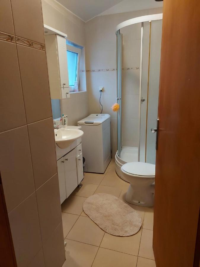 Apartman Luka Jadrtovac Exteriér fotografie