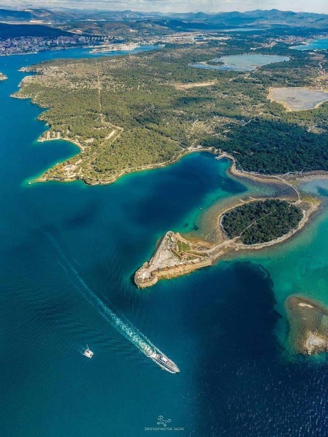 Apartman Luka Jadrtovac Exteriér fotografie