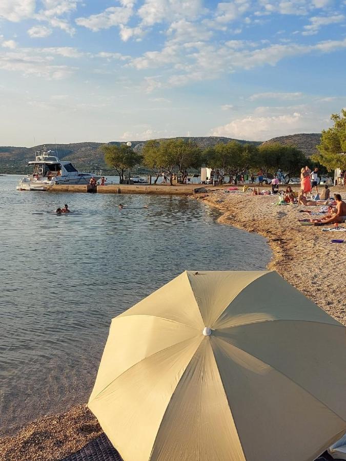 Apartman Luka Jadrtovac Exteriér fotografie
