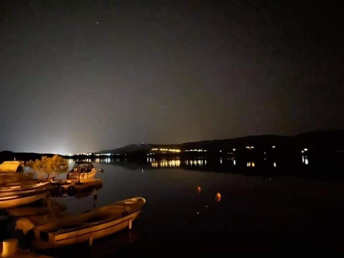 Apartman Luka Jadrtovac Exteriér fotografie